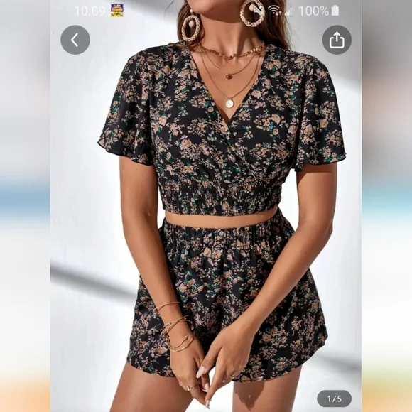 Two piece floral print - Picture 1 of 1